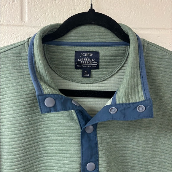 J.Crew Green Snap Button Henley Fleece Pullover Size XL - Picture 2 of 4